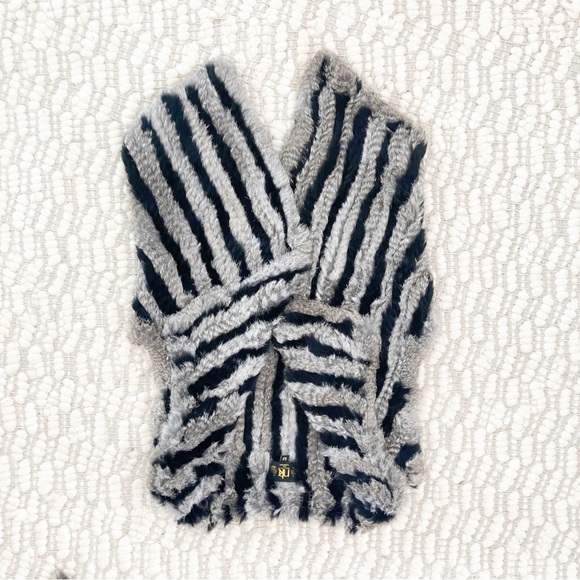 100% Rabbit Fur Vest - Picture 6 of 7